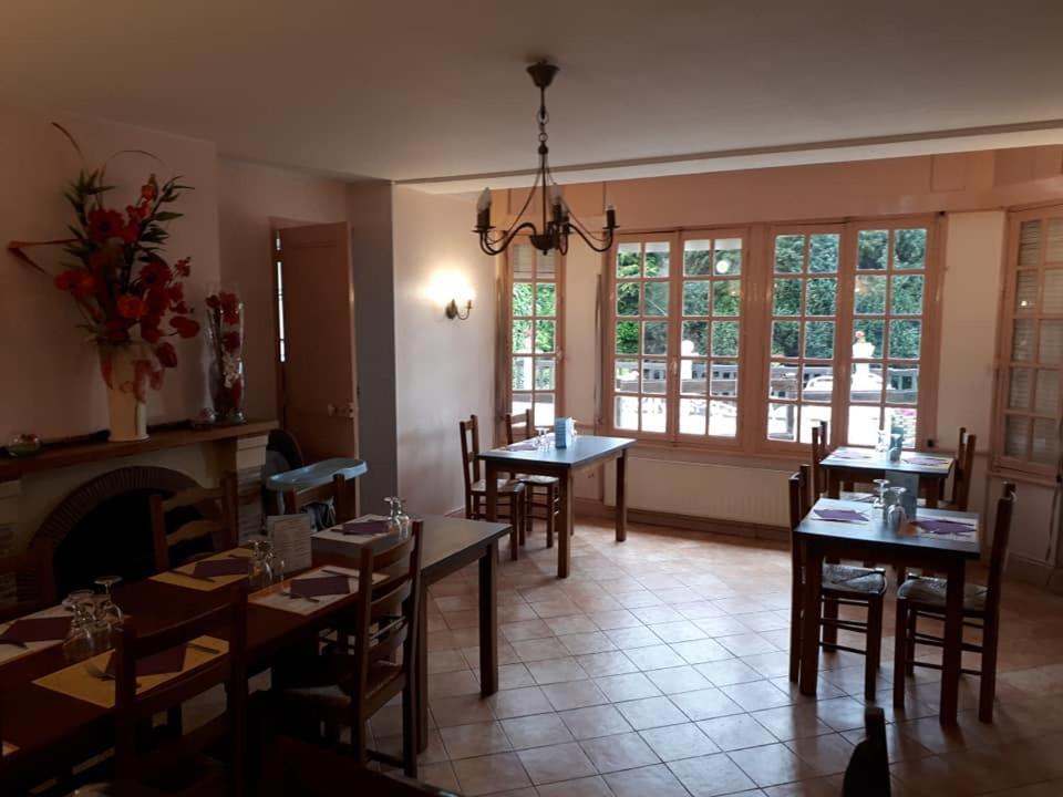 Restaurant & Chambres D'Hotes L'Eau Vive Fatouville-Grestain Экстерьер фото